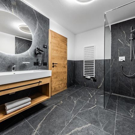 Hotel Ciasa Tama La Villa  Exteriör bild