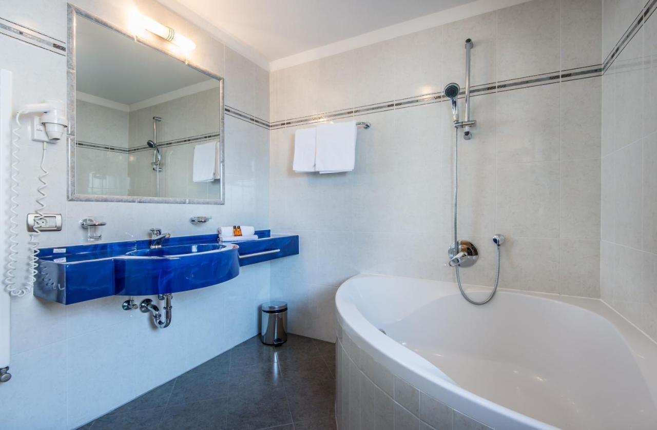 Hotel Ciasa Tama La Villa  Exteriör bild
