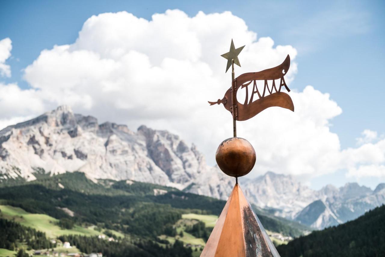 Hotel Ciasa Tama La Villa  Exteriör bild