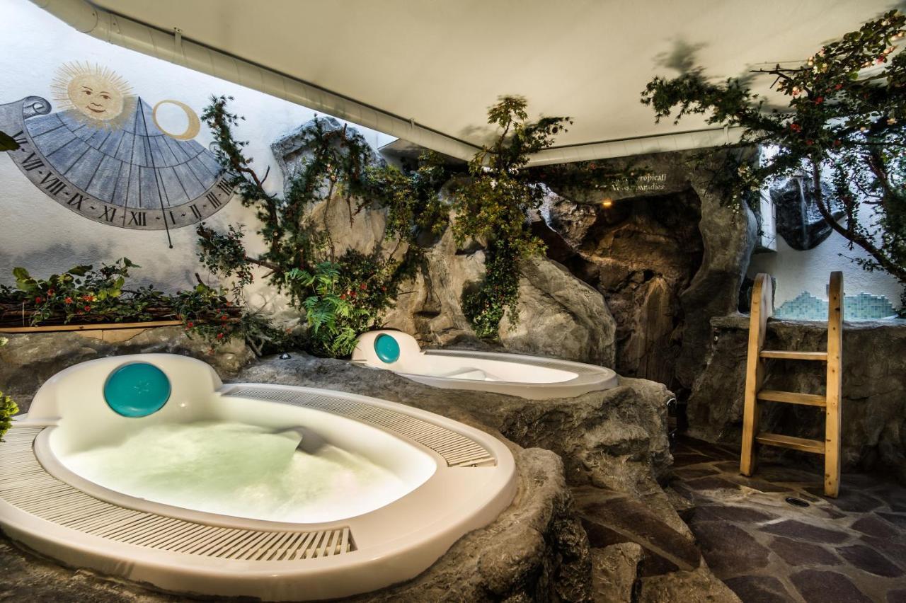 Hotel Ciasa Tama La Villa  Exteriör bild