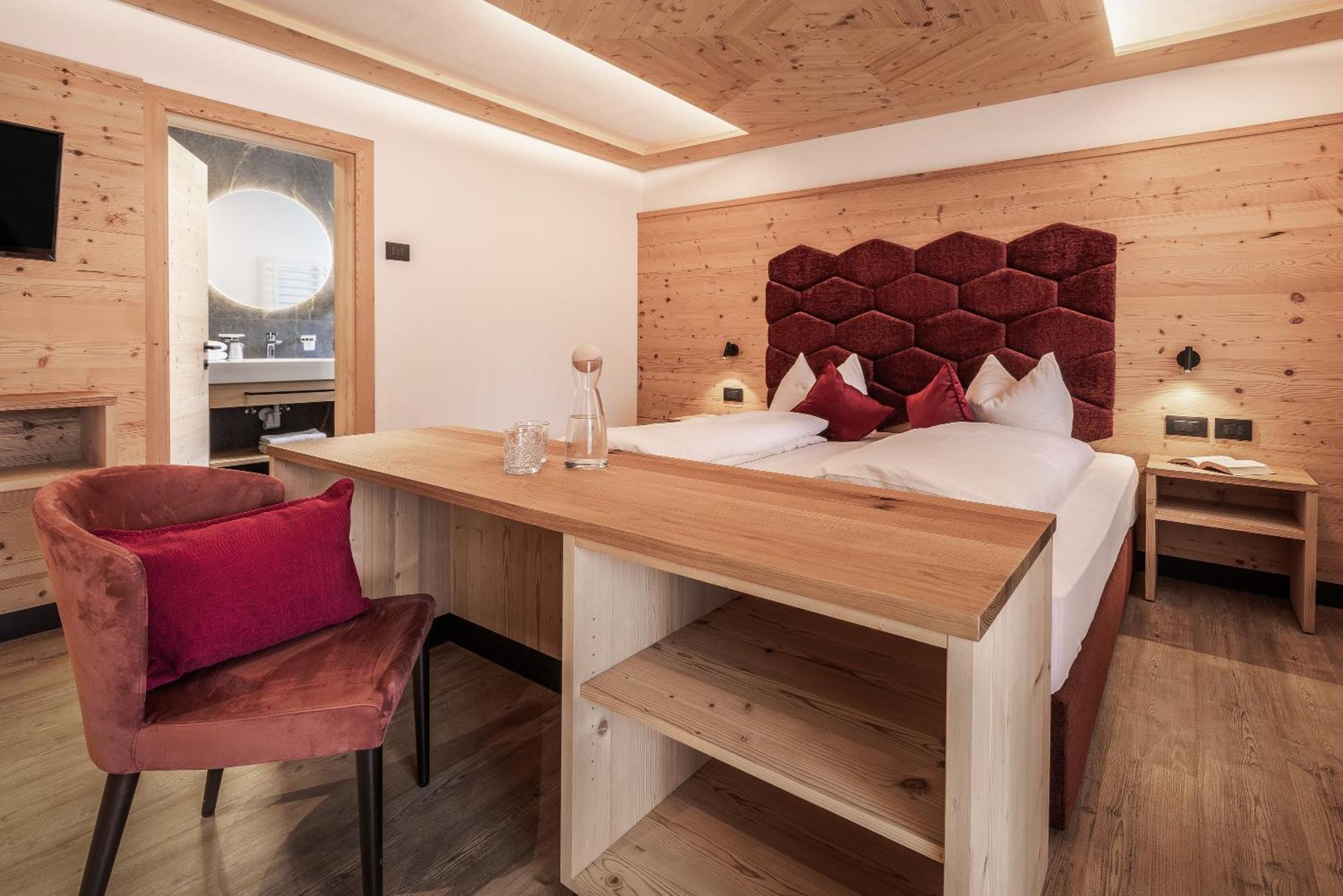 Hotel Ciasa Tama La Villa  Exteriör bild